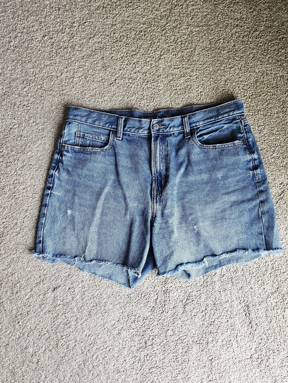 Old Navy blue denim shorts with frayed hem Size 14